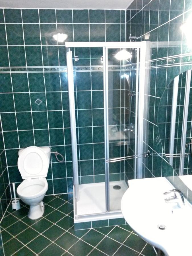 Orlik Rejviz Hotel Eksteriør billede