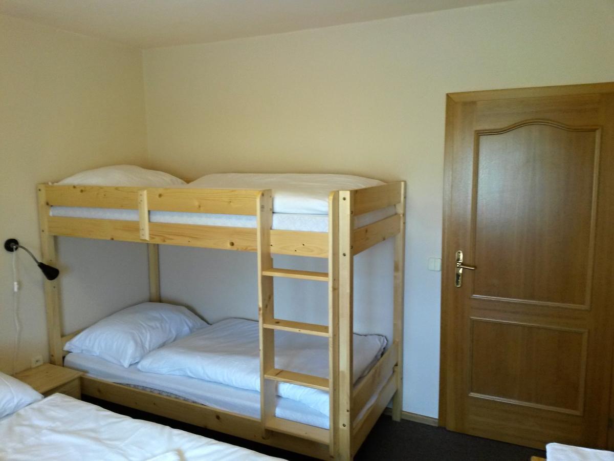 Orlik Rejviz Hotel Eksteriør billede