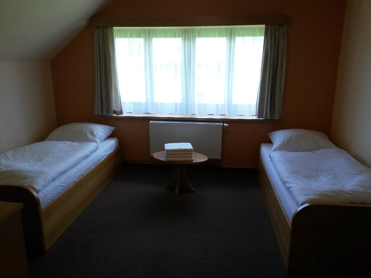 Orlik Rejviz Hotel Eksteriør billede